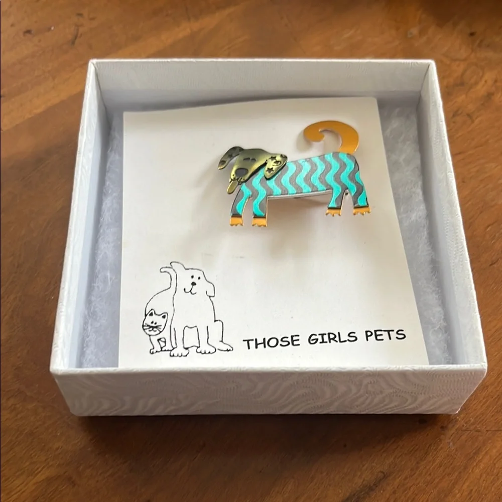 Colorful Dog Brooch - Picture 3 of 7